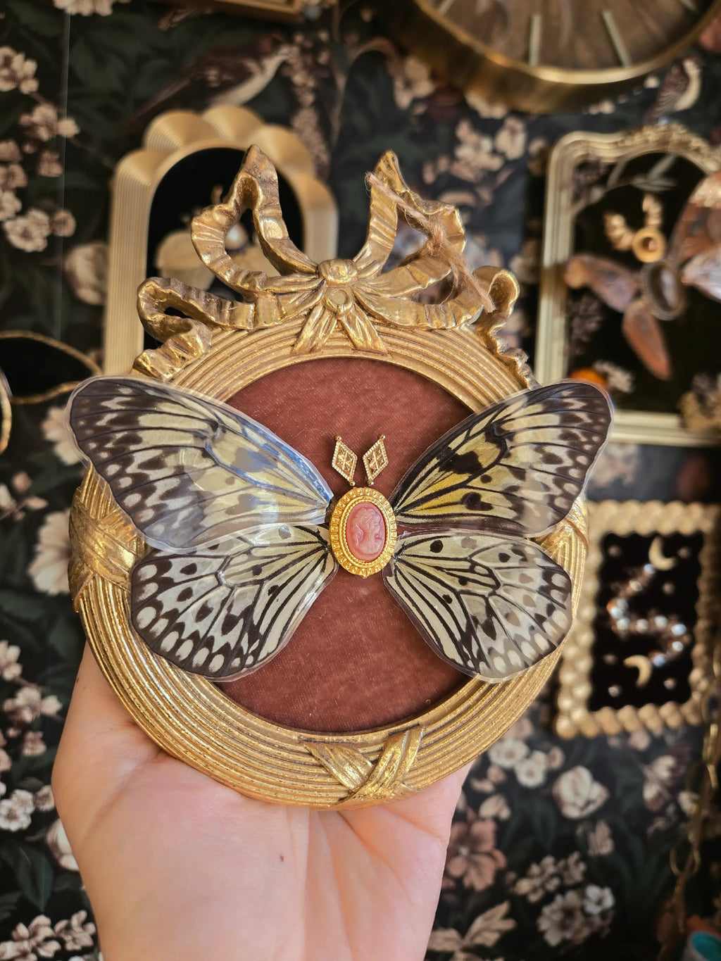 Petal & Wing